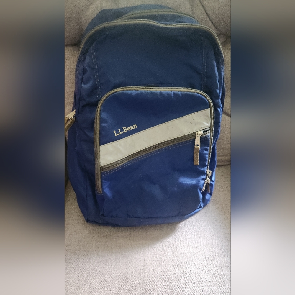 L.L.Bean Kids Backpack in Navy Blue with Gray Accent